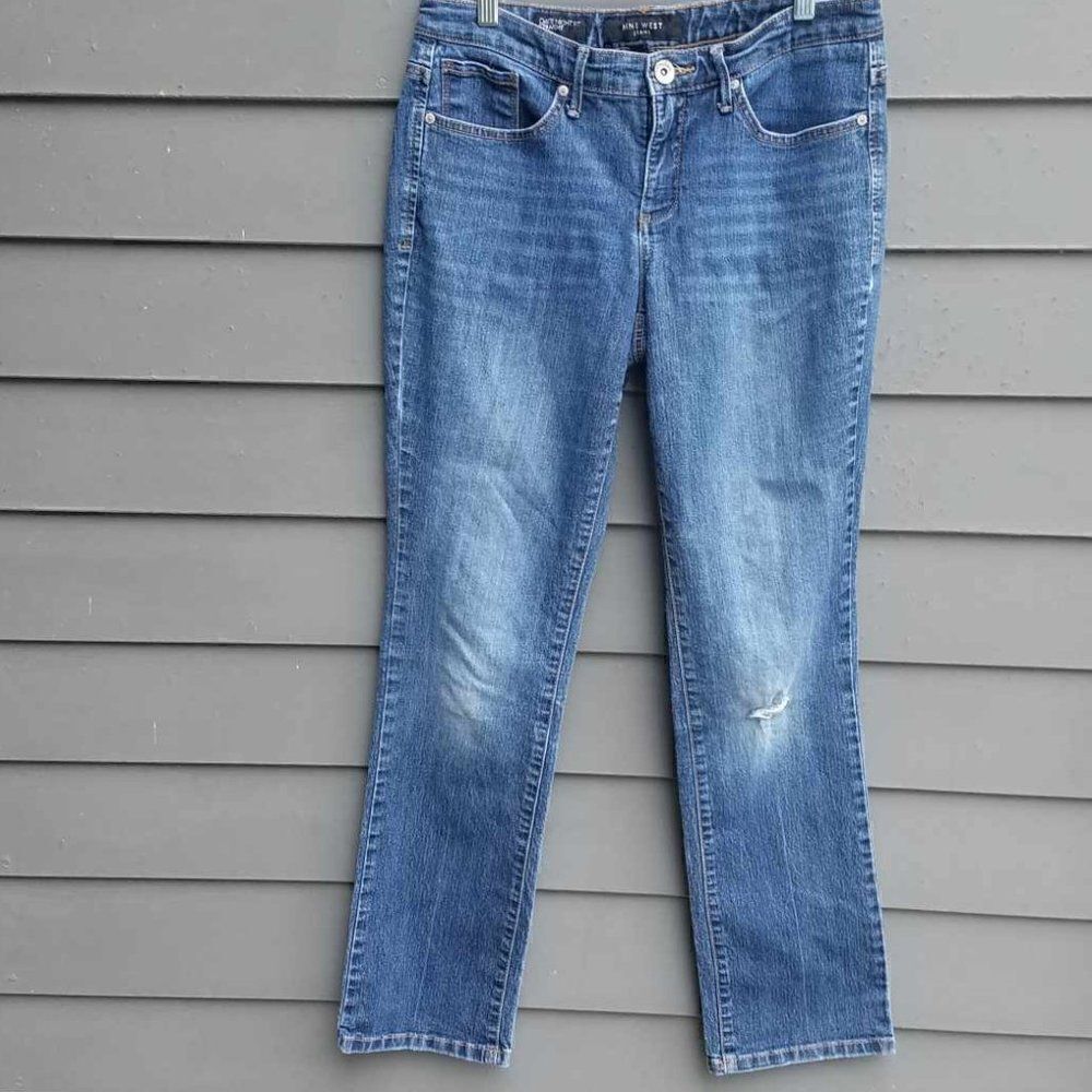 Nine West Date Night Straight Distressed Jeans with Bling on Back Pockets  6/28